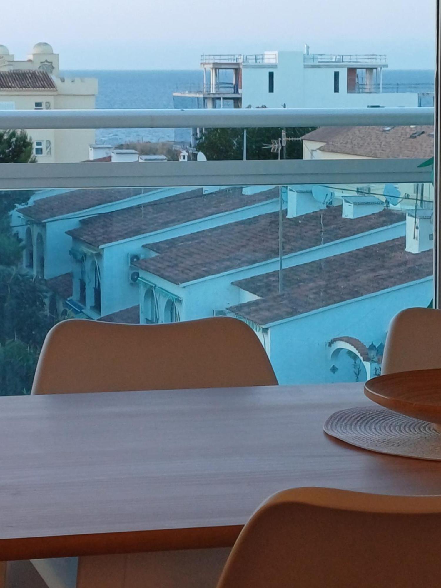 Atico La Cenia Apartment *